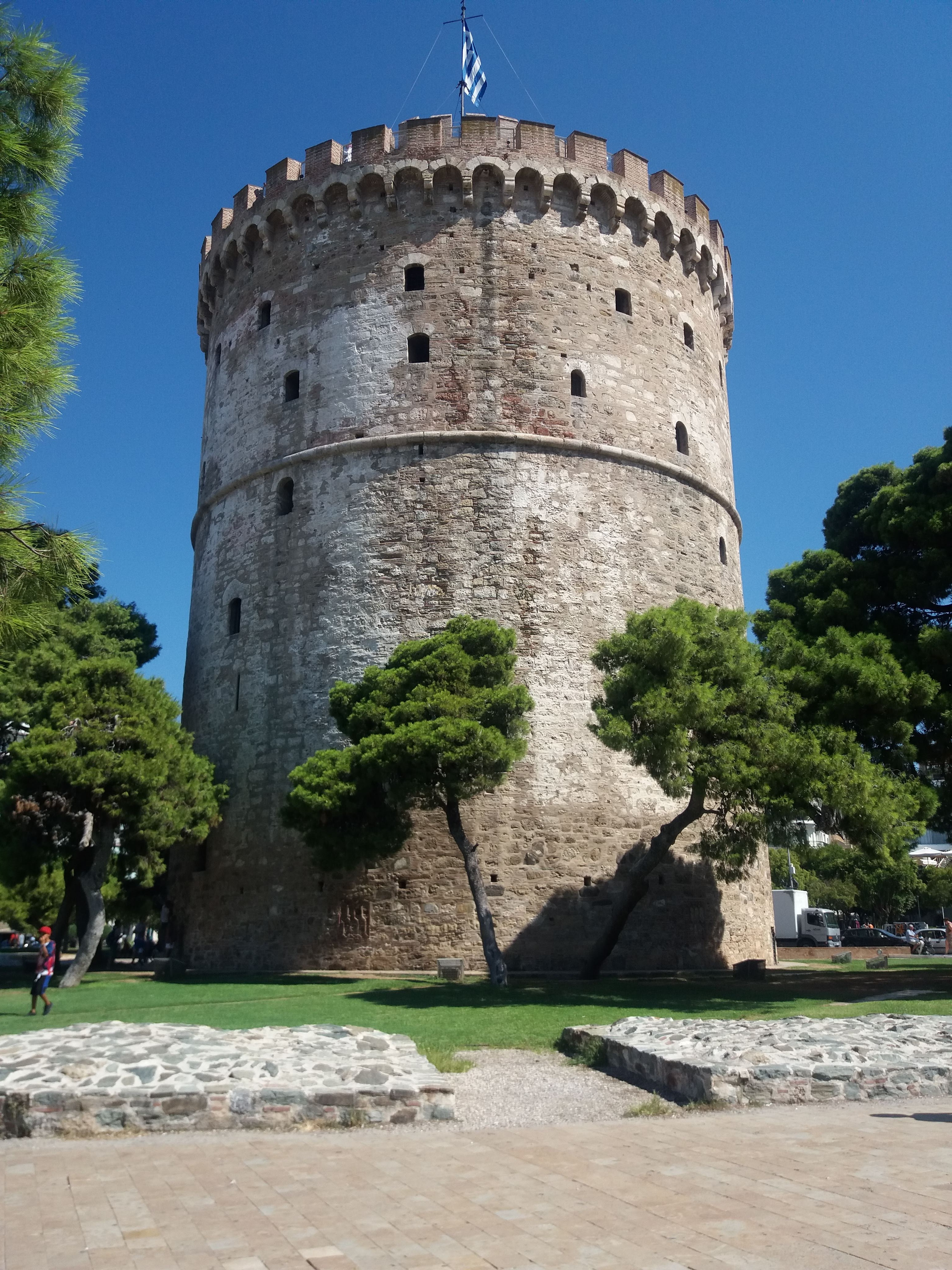 Τα Τείχη